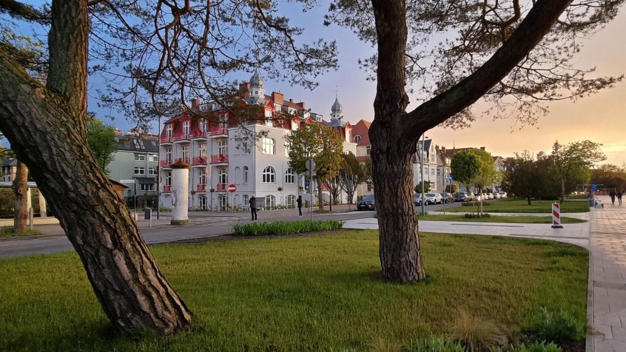 Apartamenty Swinoujscie - Wisus ภายนอก รูปภาพ