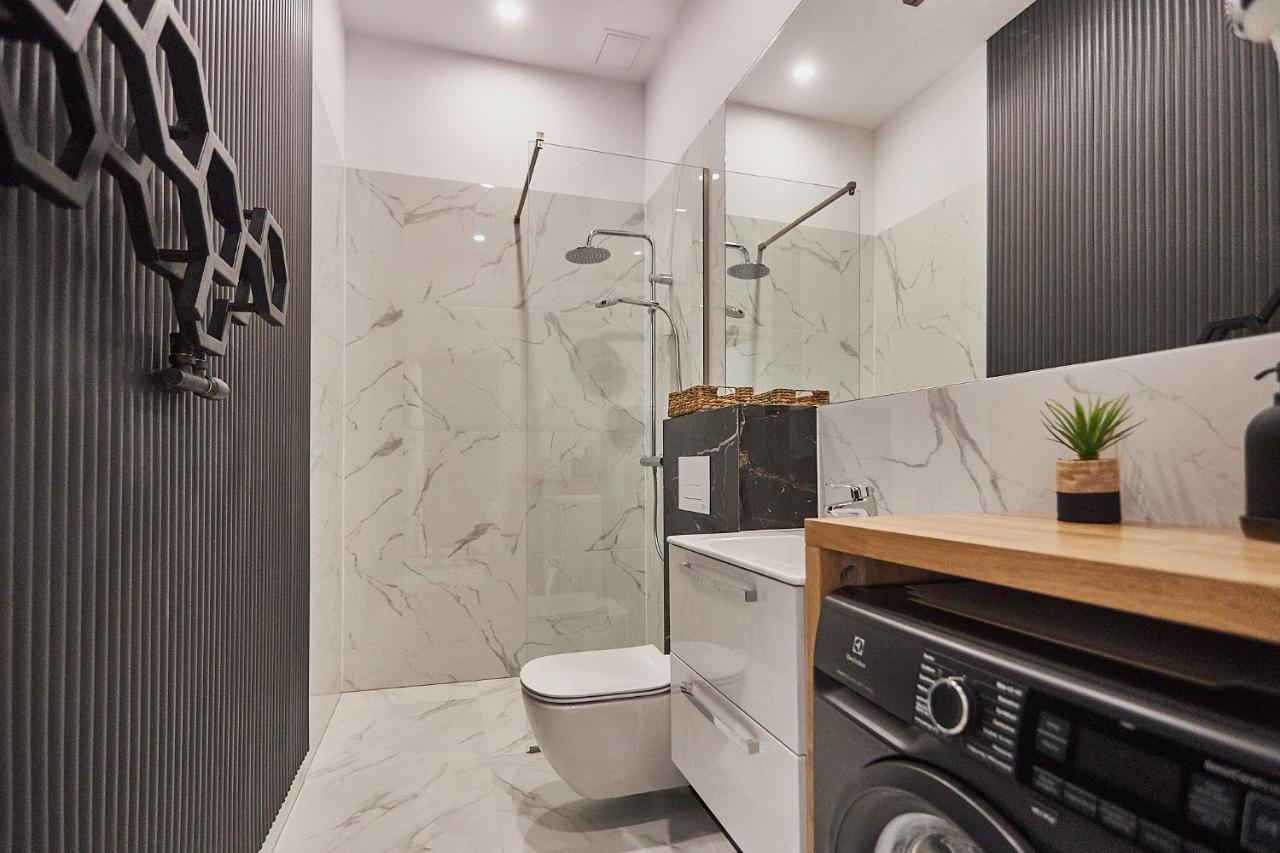 Apartamenty Swinoujscie - Wisus ภายนอก รูปภาพ